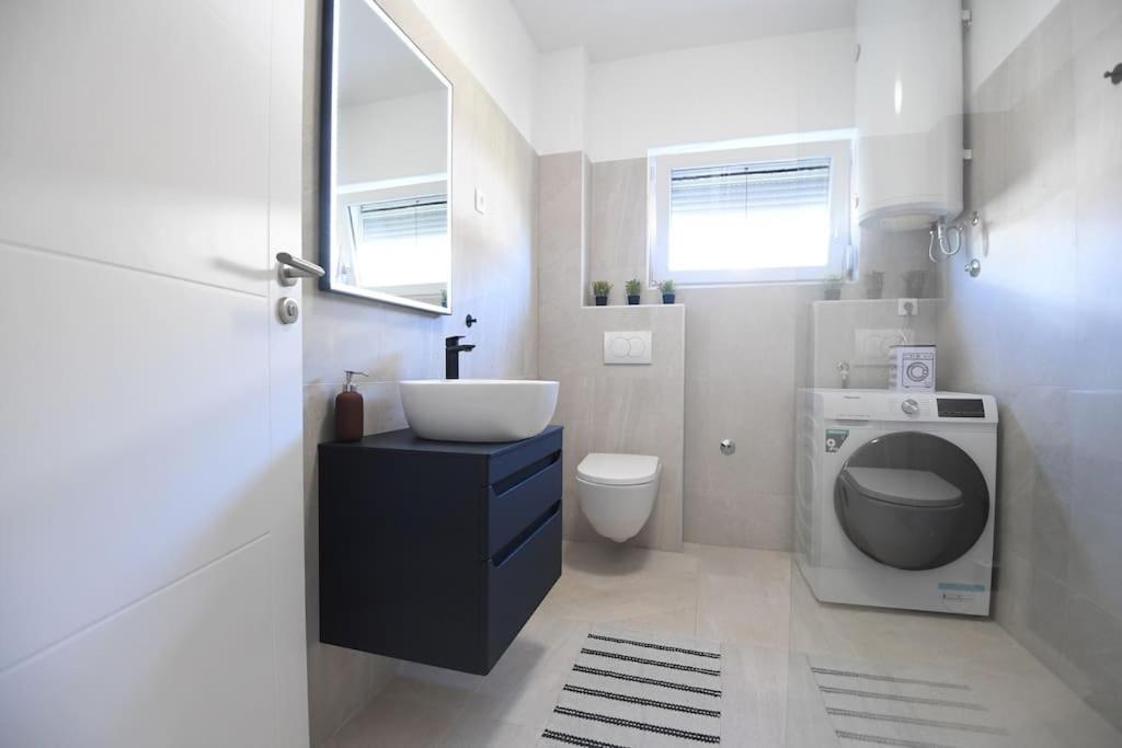 Lpaula, Apartment